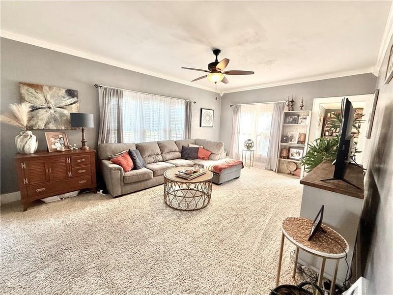 604 S Mulberry St, Maryville, MO 64468