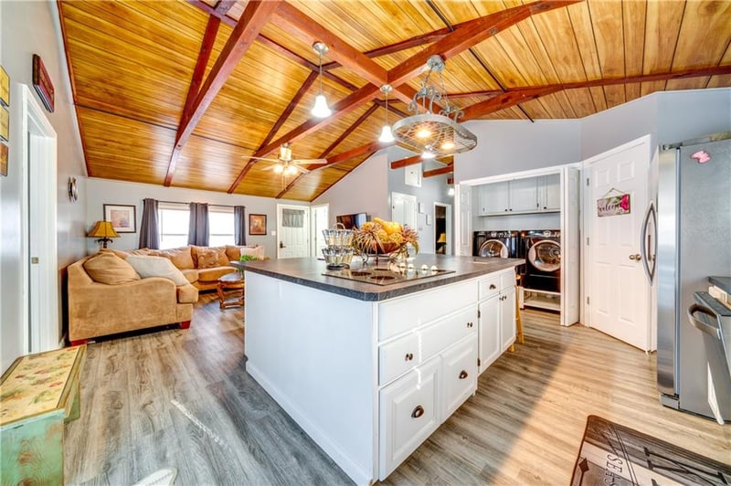 31569 Spring Ave, Warsaw, MO 65355
