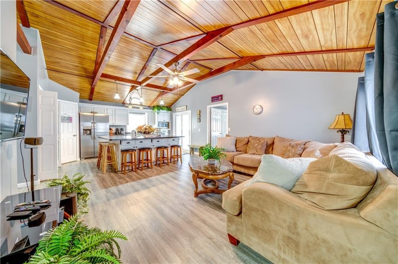 31569 Spring Ave, Warsaw, MO 65355