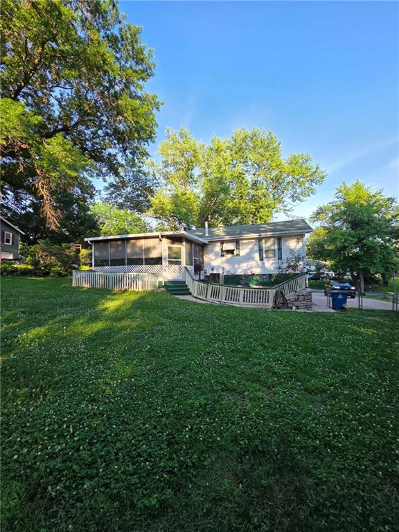2718 Cedar Crest Ter, Independence, MO 64057