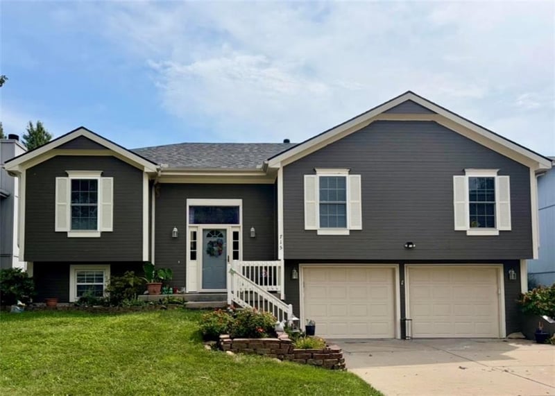 715 NE 107th Ter, Kansas City, MO 64155