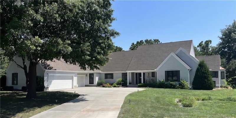 17835 Bluejacket St, Overland Park, KS 66221