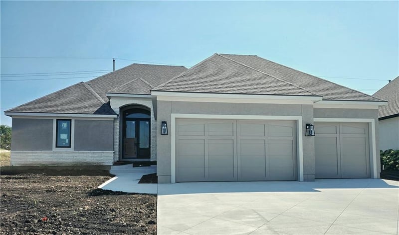 10301 W 151 Pl, Overland Park, KS 66221