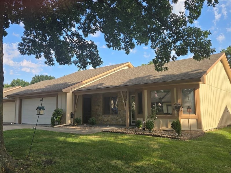 8310 E 190th St, Belton, MO 64012