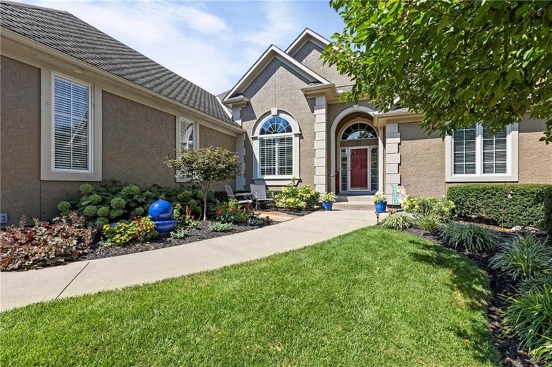 12510 Long St, Overland Park, KS 66213