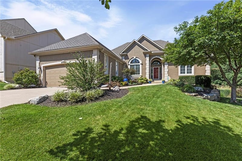 12510 Long St, Overland Park, KS 66213