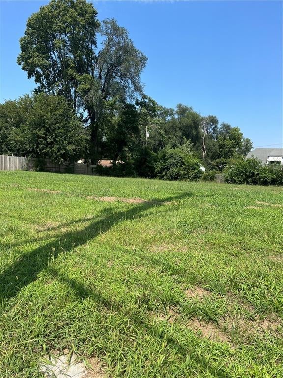 1312 E 23rd St S, Independence, MO 64055