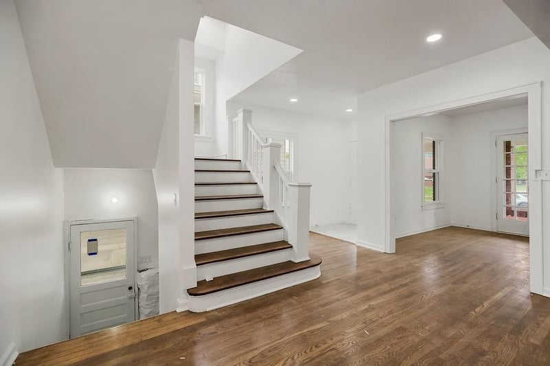 3128 Sw Summit Trafficway, Kansas City, MO 64111