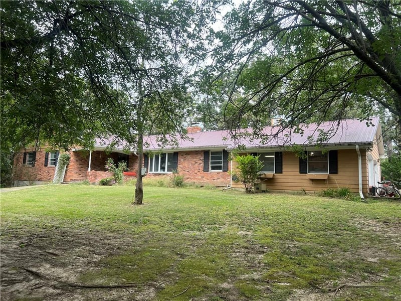 956 NW 1401 Rd, Odessa, MO 64076