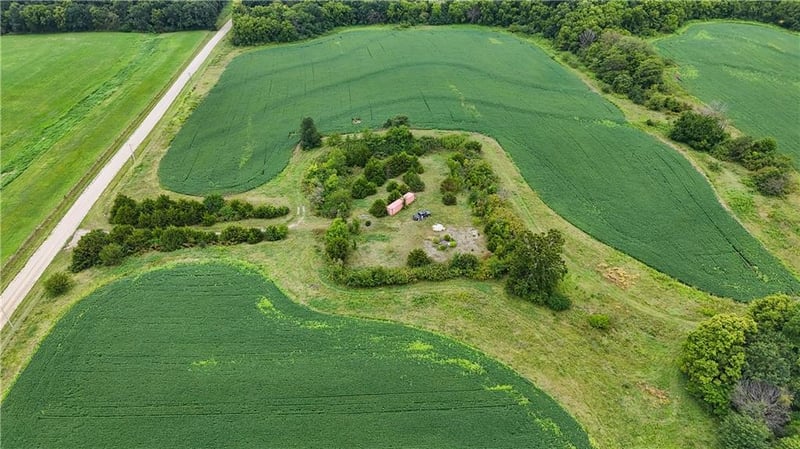 27597 Thomas Rd, La Monte, MO 65337