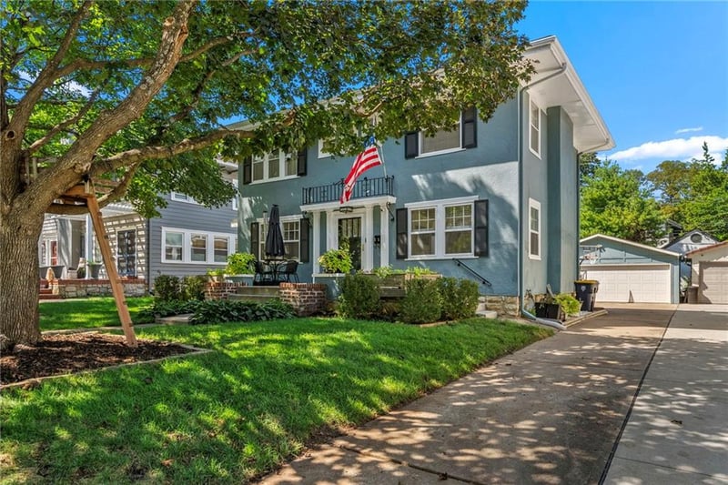 620 W 60th Ter, Kansas City, MO 64113