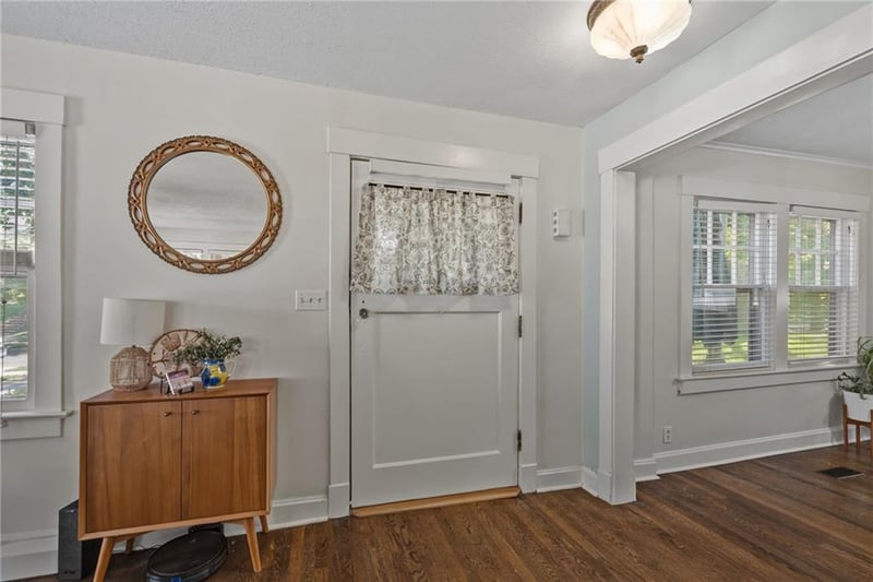 620 W 60th Ter, Kansas City, MO 64113