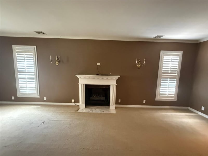 706 W 1st St, Coffeyville, KS 67337
