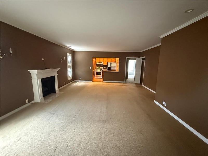 706 W 1st St, Coffeyville, KS 67337