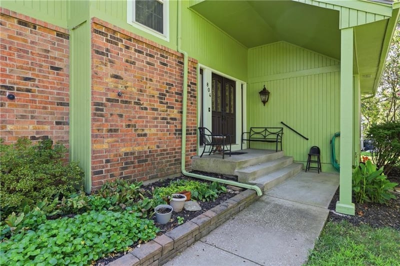 804 41st St, Blue Springs, MO 64015