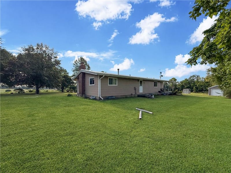5555 Kinnamon Rd, Odessa, MO 64076