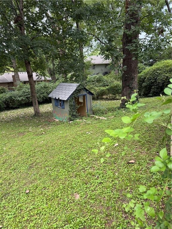 5822 NW Aspen Ln, Kansas City, MO 64152
