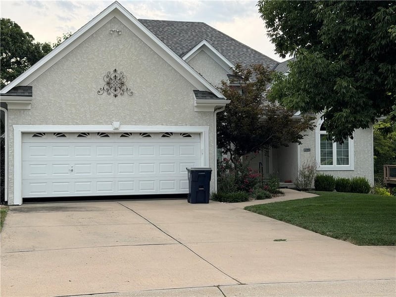 4304 NE 73rd St, Kansas City, MO 64158