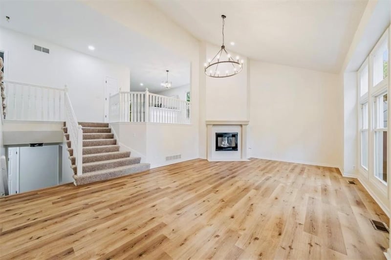 11425 Northwood Cir, Olathe, KS 66061
