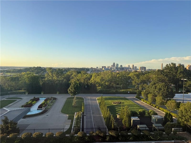 700 W 31st #304 St #304, Kansas City, MO 64108