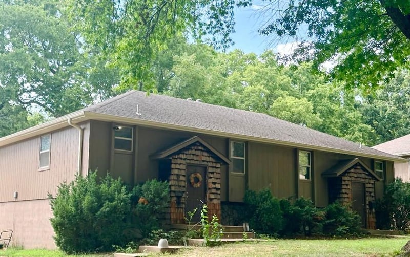 1142611428 E 27th St S, Independence, MO 64052