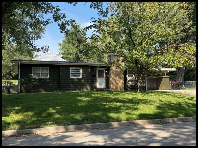 901 Anderson St, Warrensburg, MO 64093