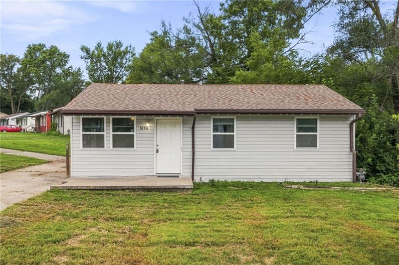 5138 N Corrington Ave, Kansas City, MO 64119