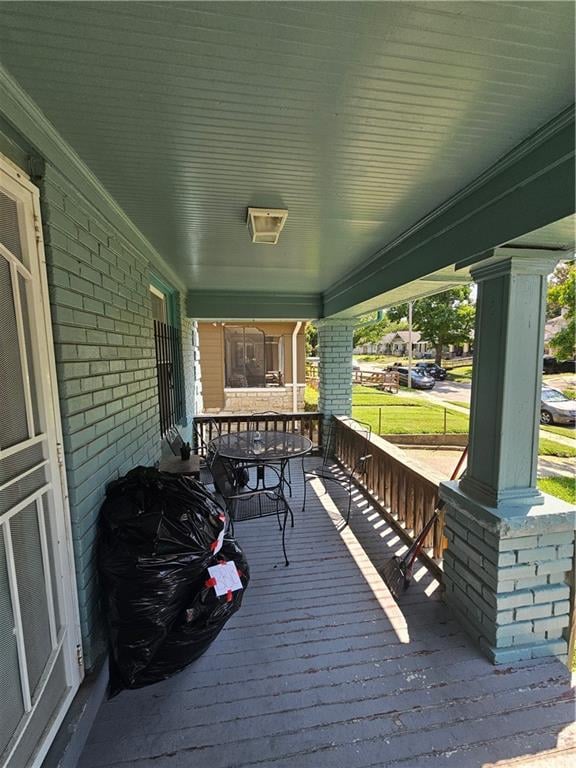 4027 Agnes Ave, Kansas City, MO 64130