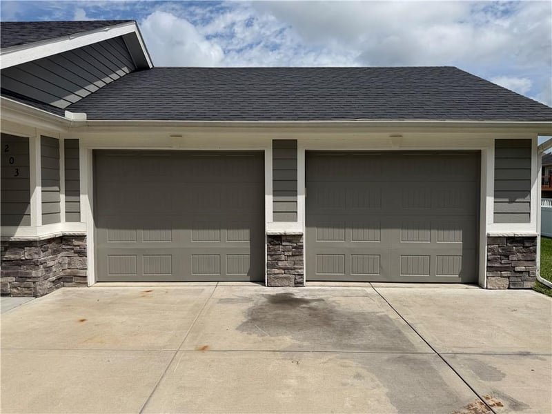 203 Valley St, Lathrop, MO 64465