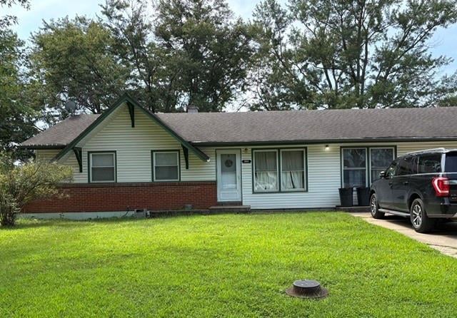 304 Morningside Dr, Richmond, MO 64085