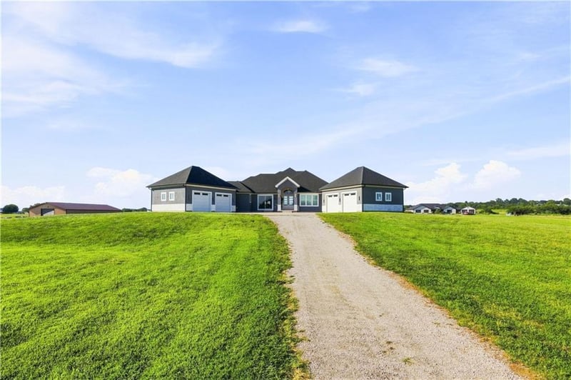 12006 E 195th St, Raymore, MO 64083