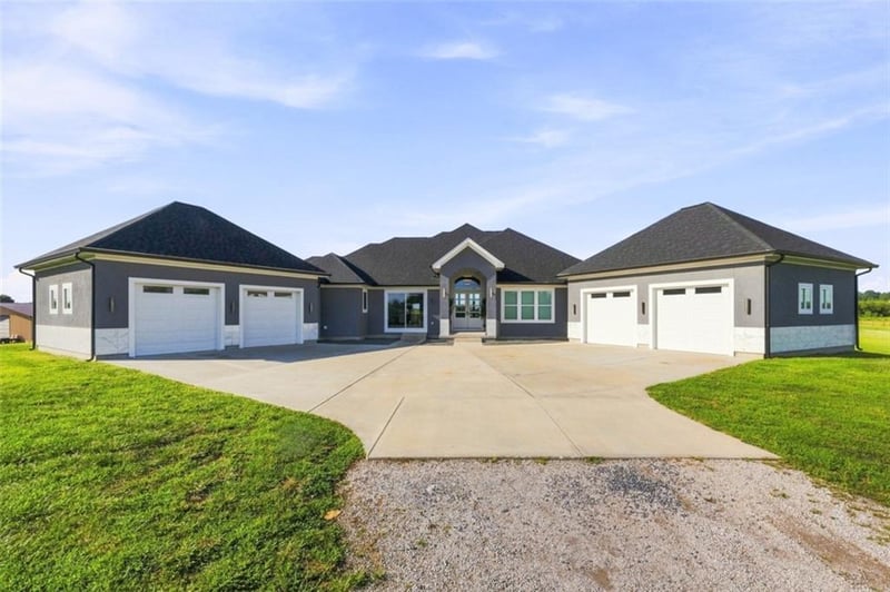 12006 E 195th St, Raymore, MO 64083