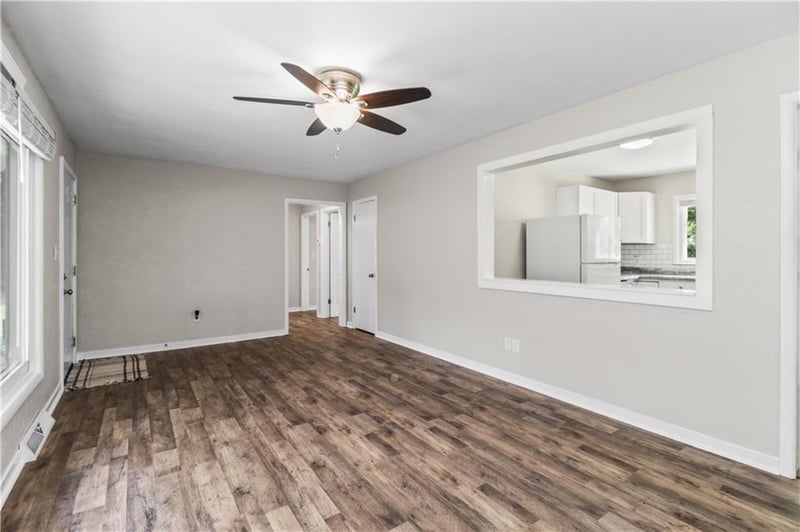 110 Manor Dr, Belton, MO 64012