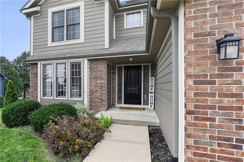 11008 N Farley Ave, Kansas City, MO 64157
