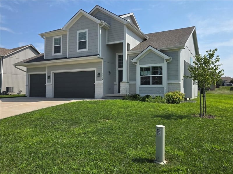 1116 SW Whispering Willow Way, Lee's Summit, MO 64064