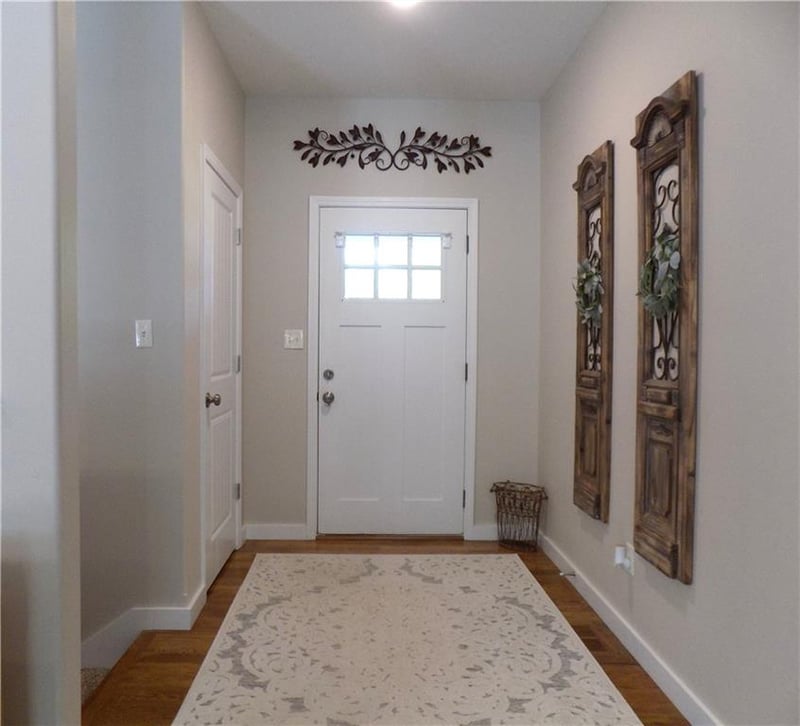211 Hillside Dr, Baldwin City, KS 66006