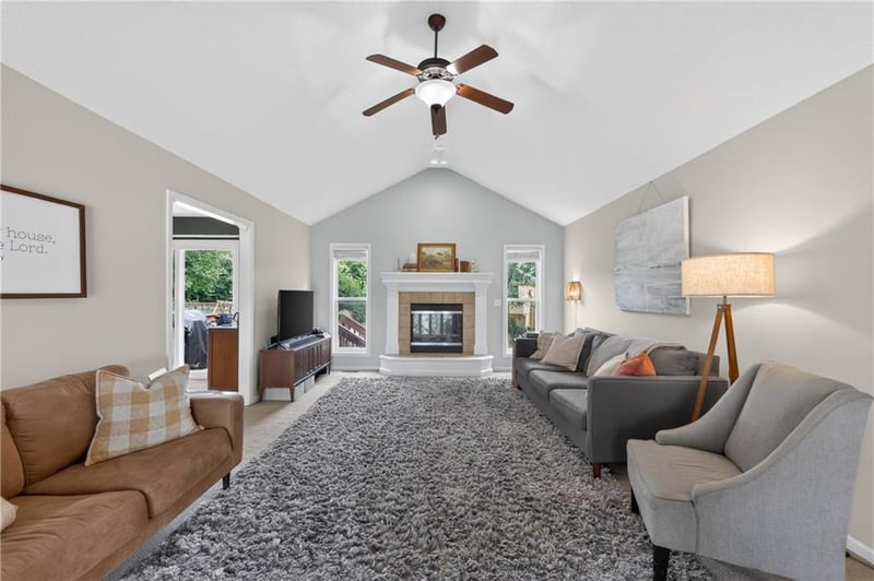 11804 N Lydia Ave, Kansas City, MO 64155