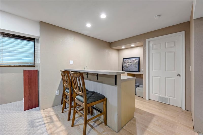 826 Trailway Dr, Raymore, MO 64083