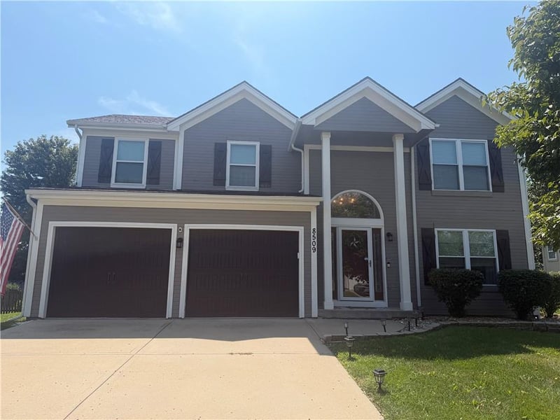 8509 NE 109th St, Kansas City, MO 64157