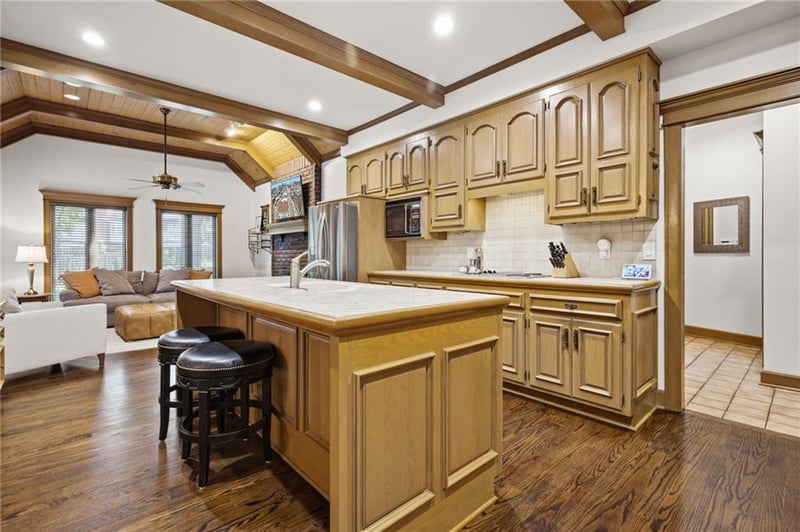 12709 E 37th Terrace Ct S, Independence, MO 64055