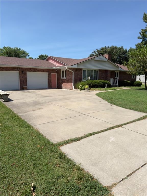 940 S Ash St, Ottawa, KS 66067