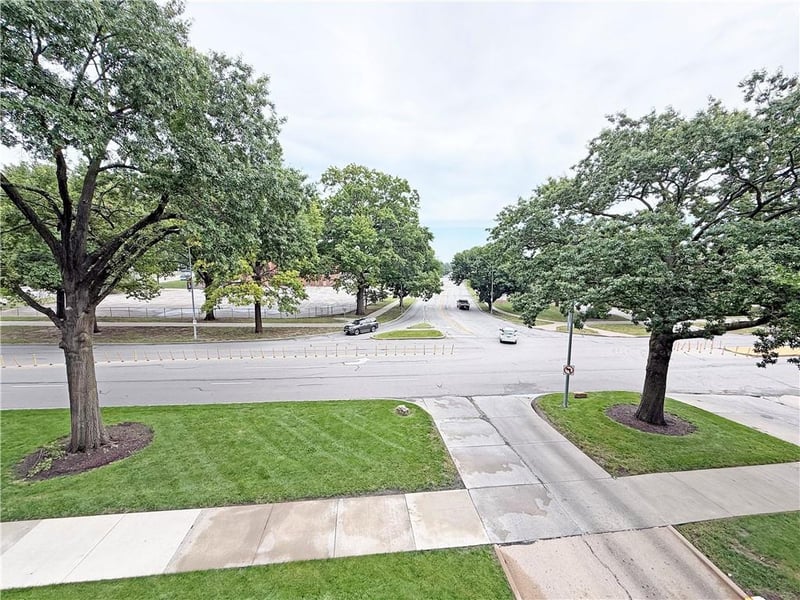 333 W Meyer Blvd #312, Kansas City, MO 64113