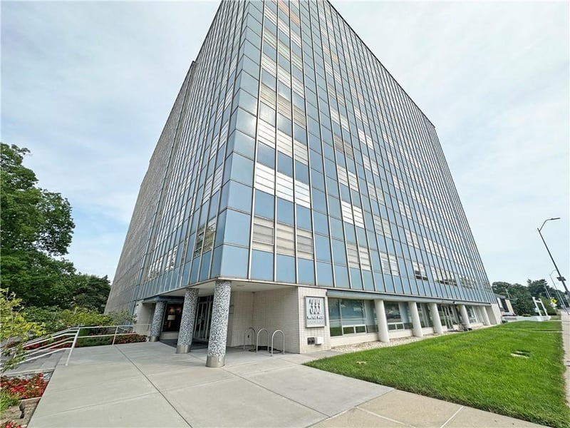 333 W Meyer Blvd #312, Kansas City, MO 64113