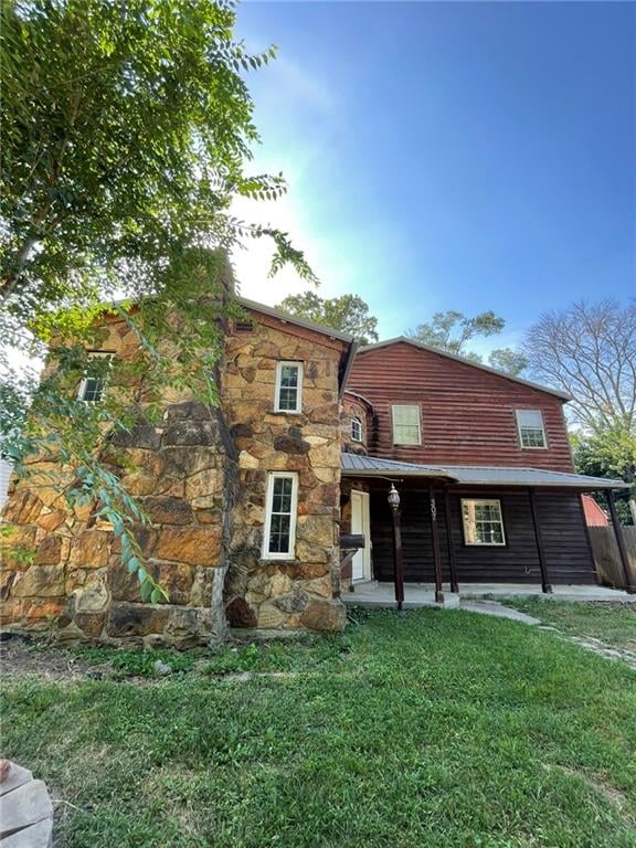 307 S Water St, Clinton, MO 64735