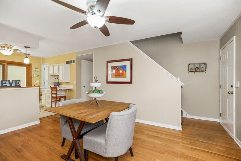 6808 N Askew Ave, Gladstone, MO 64119