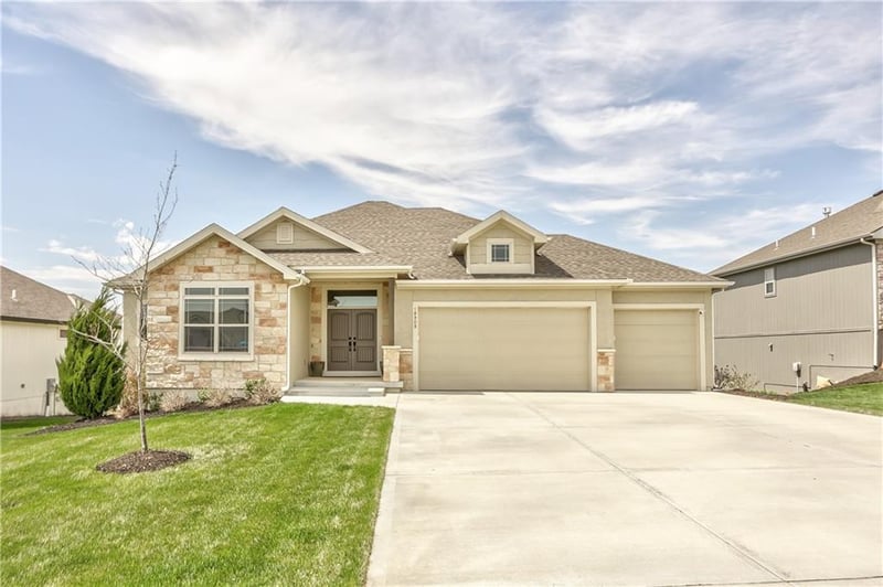 18908 Corbin St, Spring Hill, KS 66983