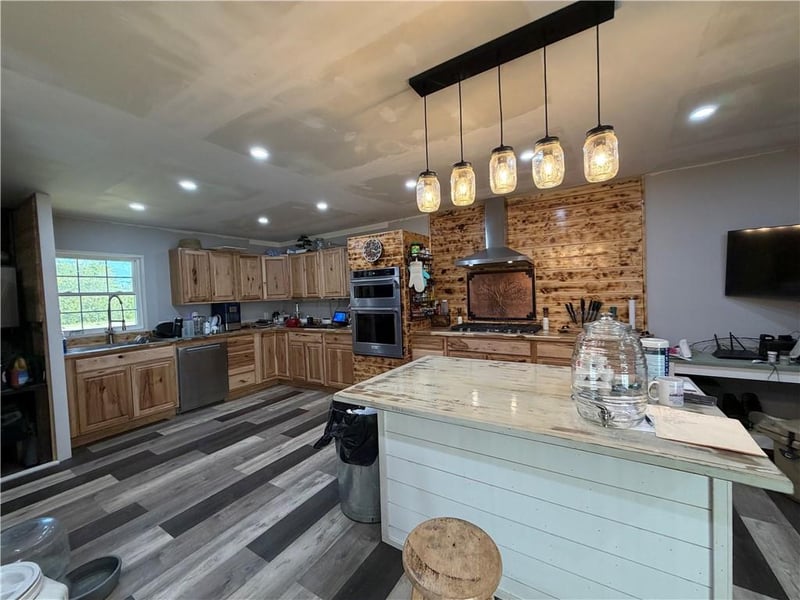 1201 Cedar St, Cedar Vale, KS 67024