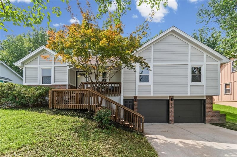 3117 NE 71st St, Gladstone, MO 64119