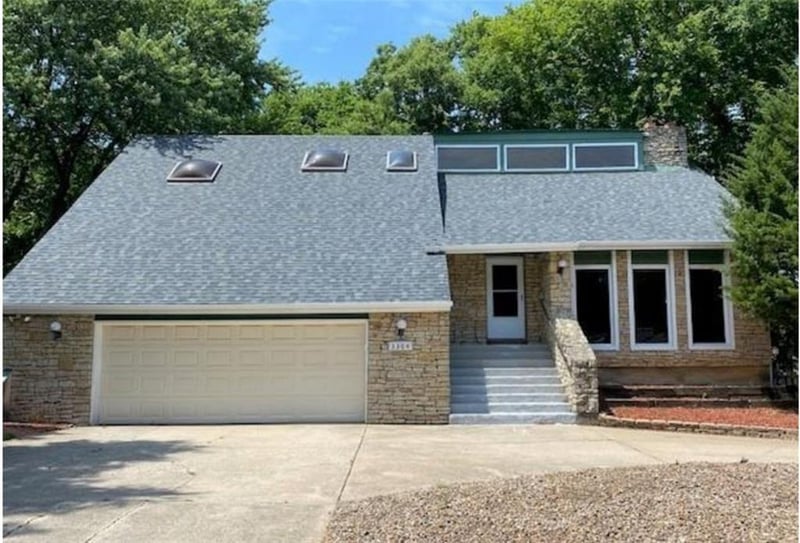 5304 Queal Dr, Shawnee, KS 66203