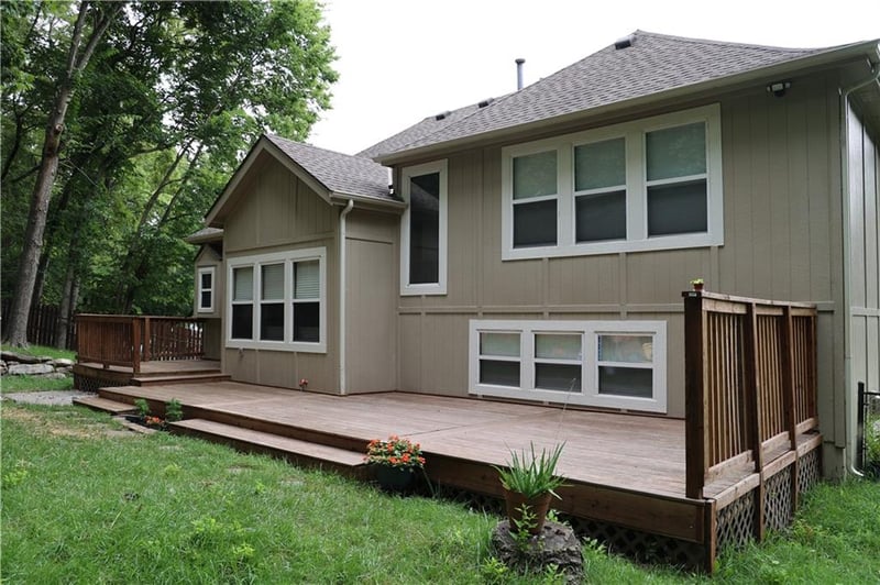 510 SW Foot Hill Dr, Grain Valley, MO 64029